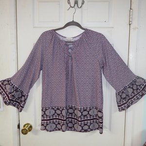 Como Blu soft knit lace up top size p/s